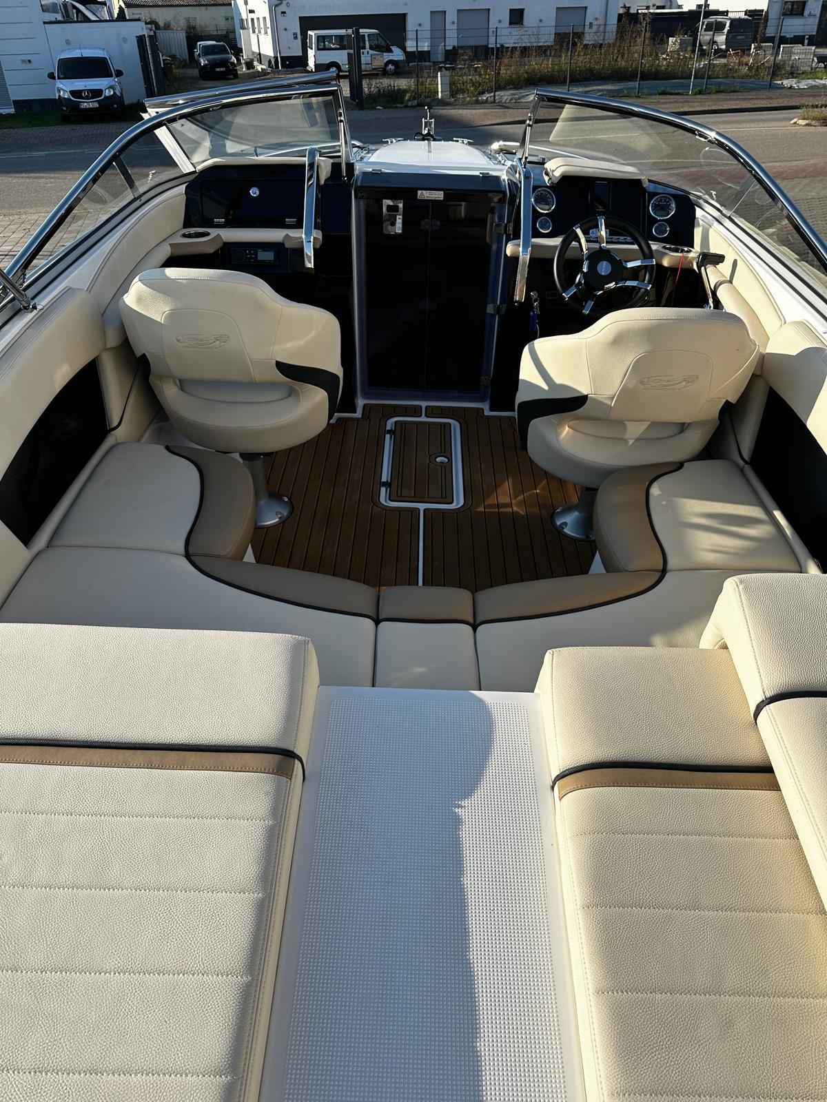 Motorboot Viper 223 TOXXIC
