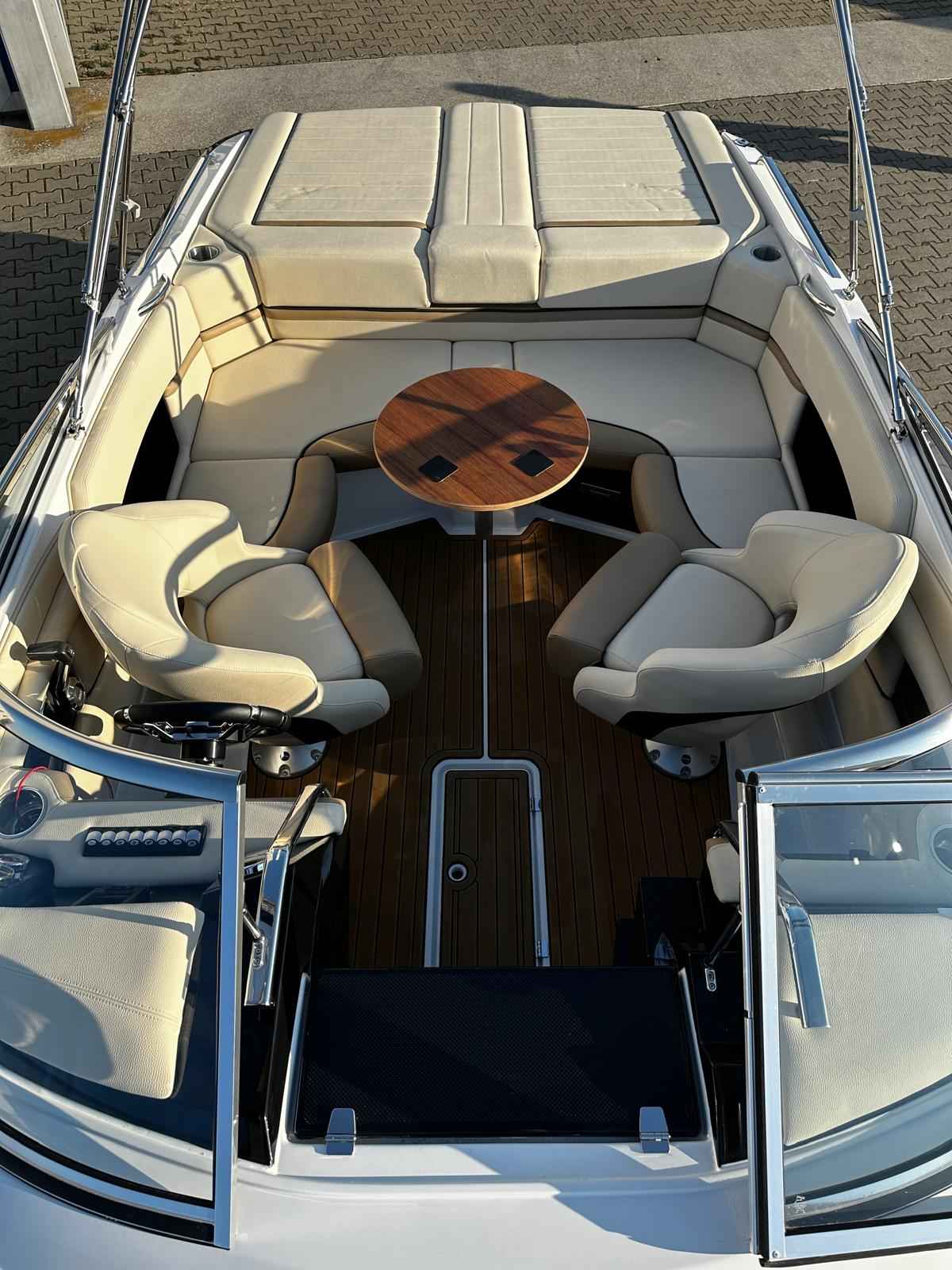 Motorboot Viper 223 TOXXIC