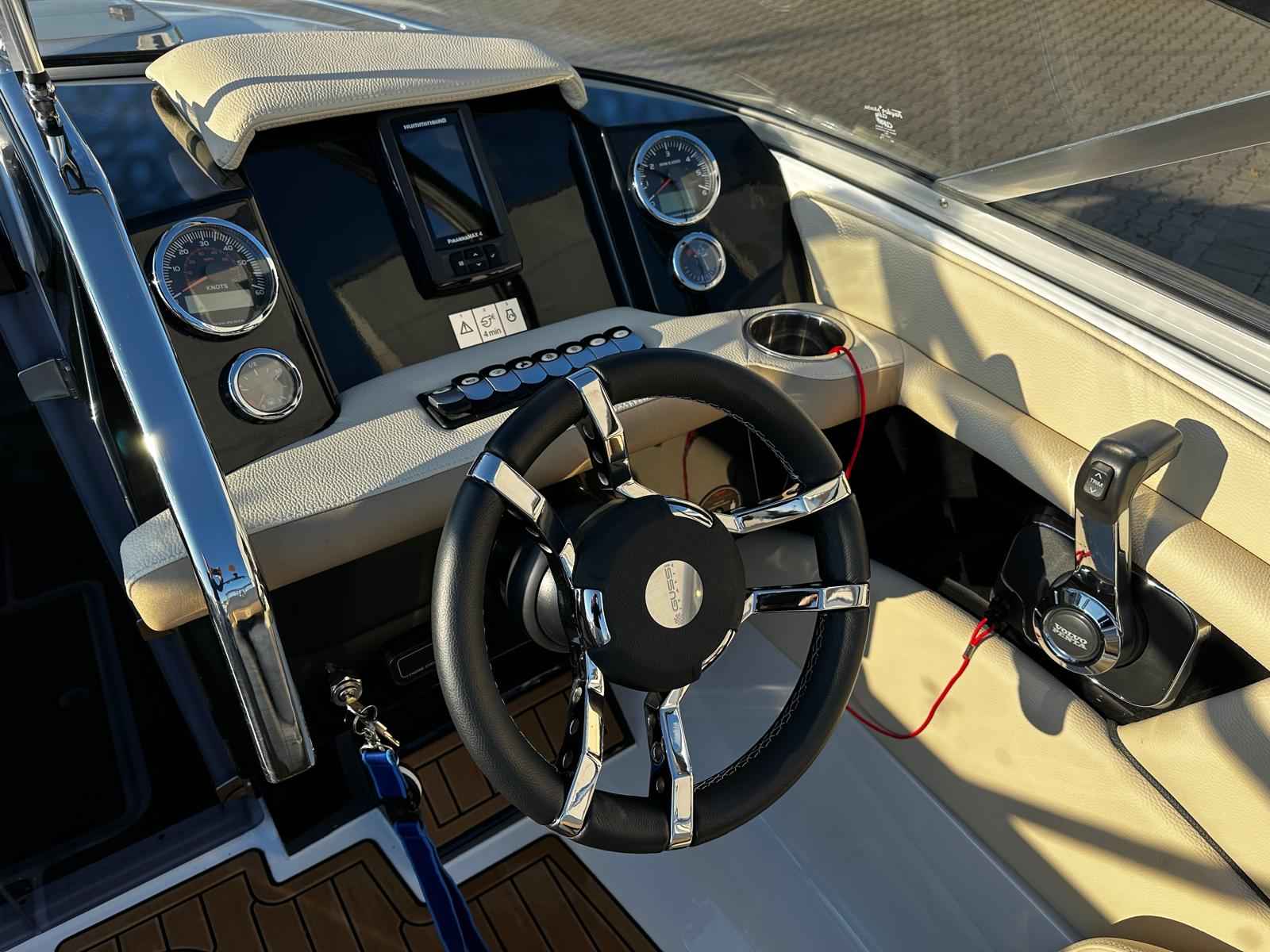 Motorboot Viper 223 TOXXIC