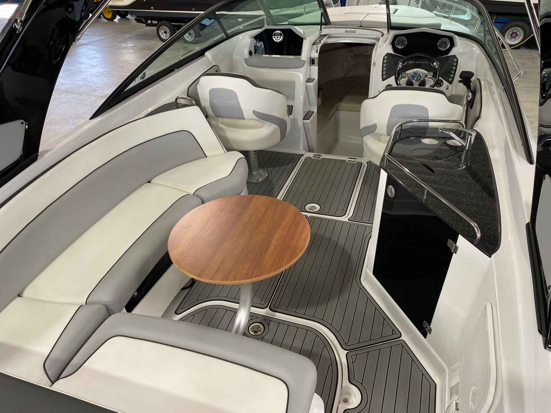 Motorboot Europe-Marine VIPER V 263 DC
