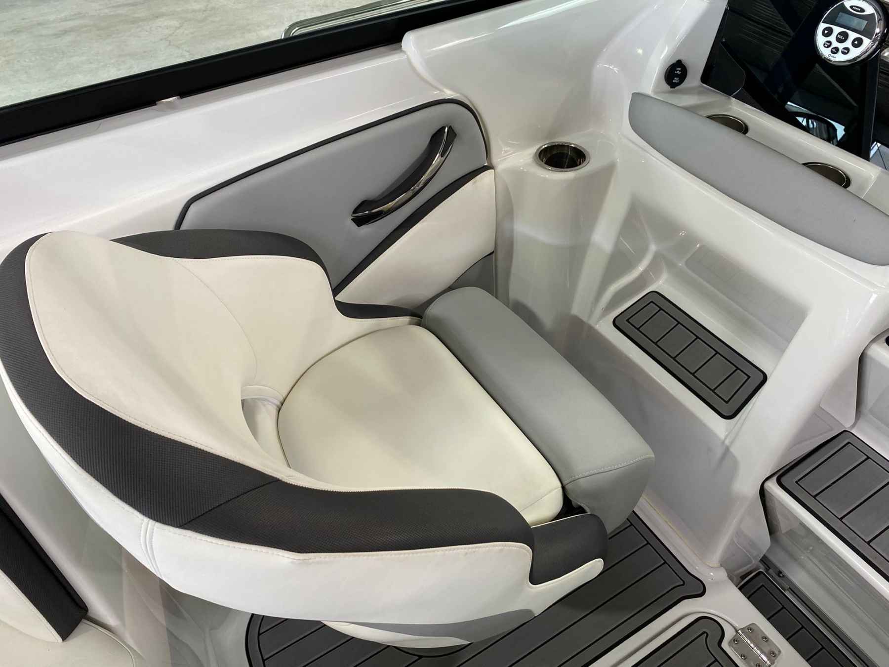 Motorboot Europe-Marine VIPER V 263 DC