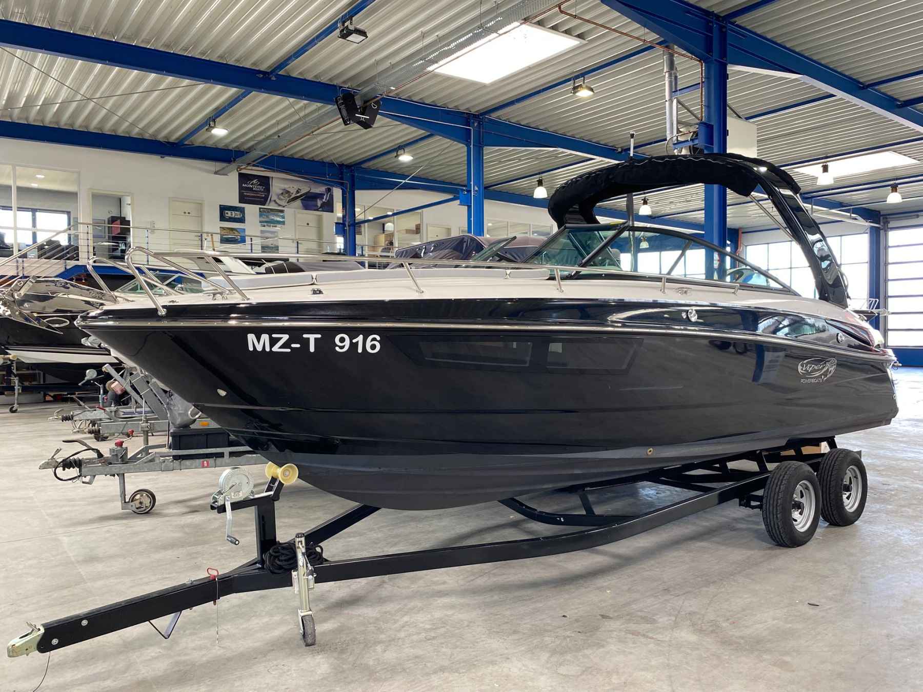 Motorboot VIPER V 263 DC