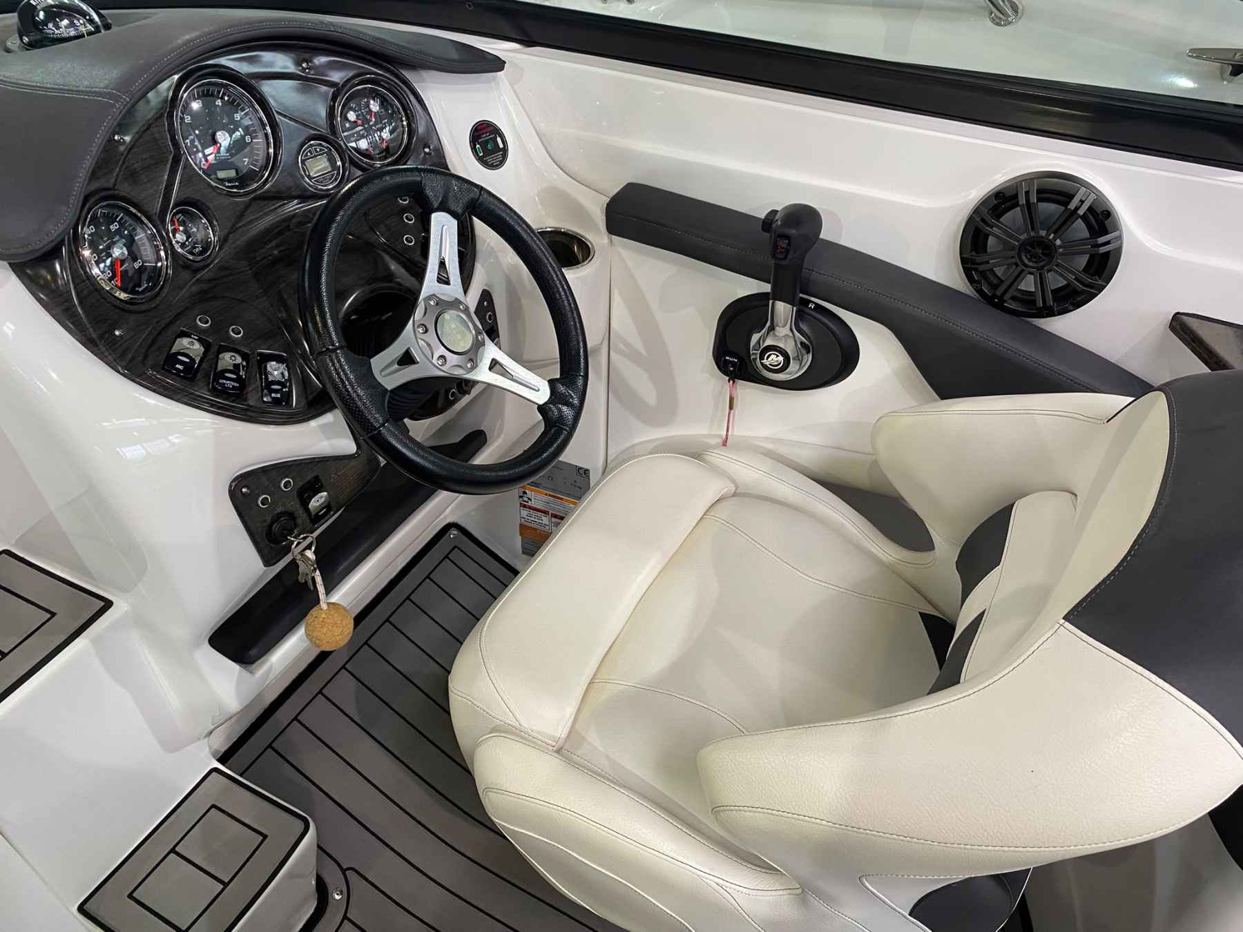 Motorboot Rinker 26 QX CC