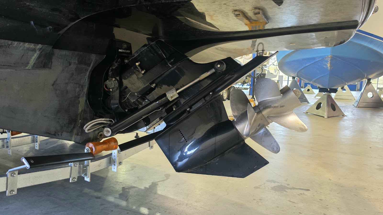 Motorboot Rinker 26 QX CC