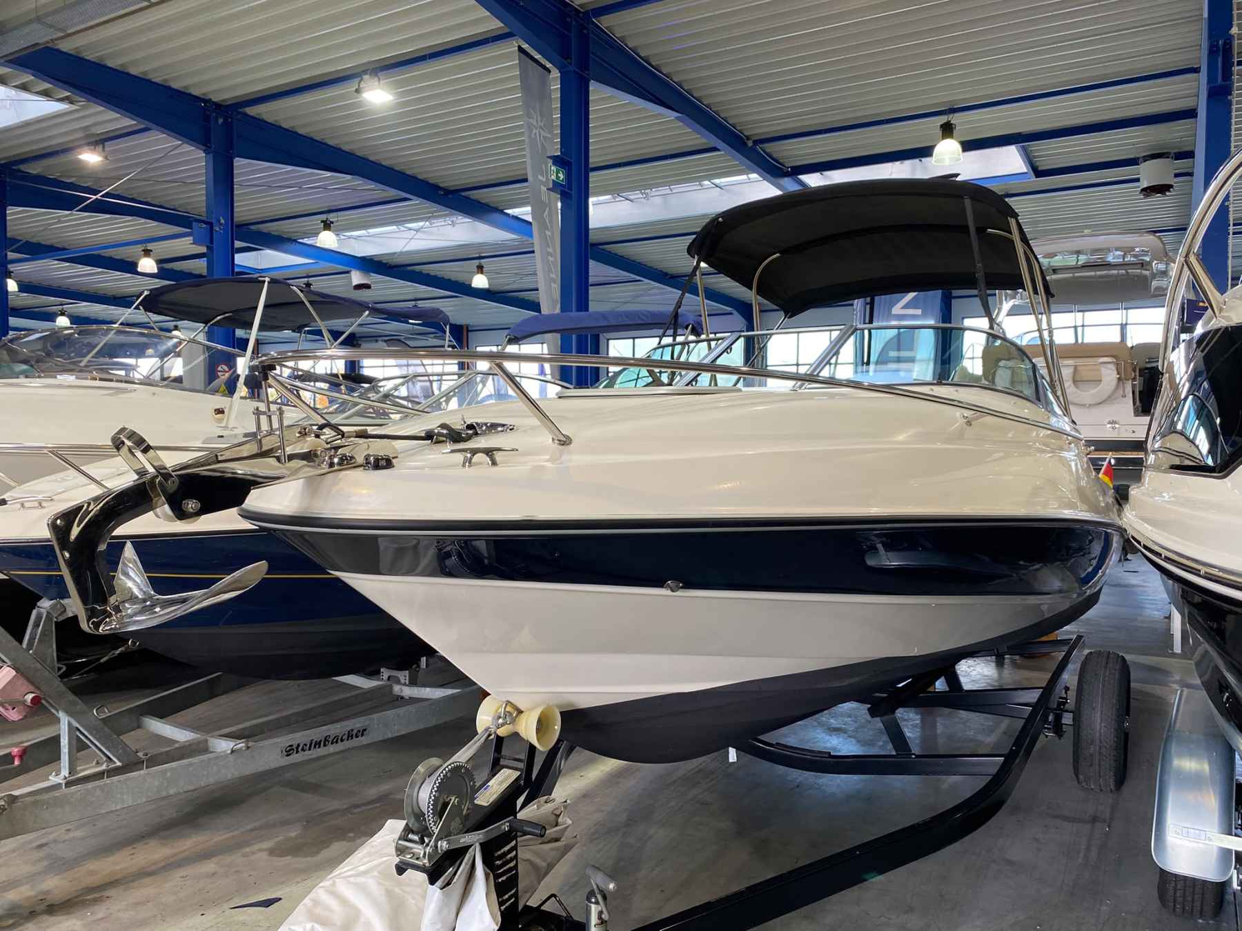 Motorboot Auster 680 CC