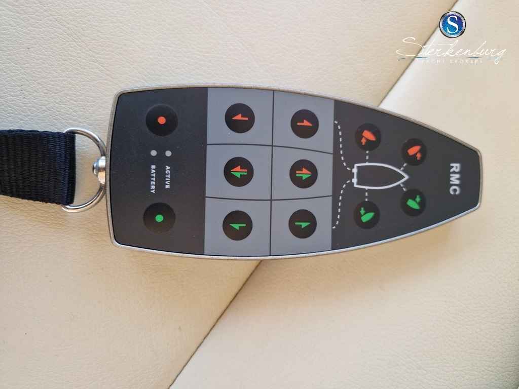 Motorboot Rivièra 4700 Sport Yacht