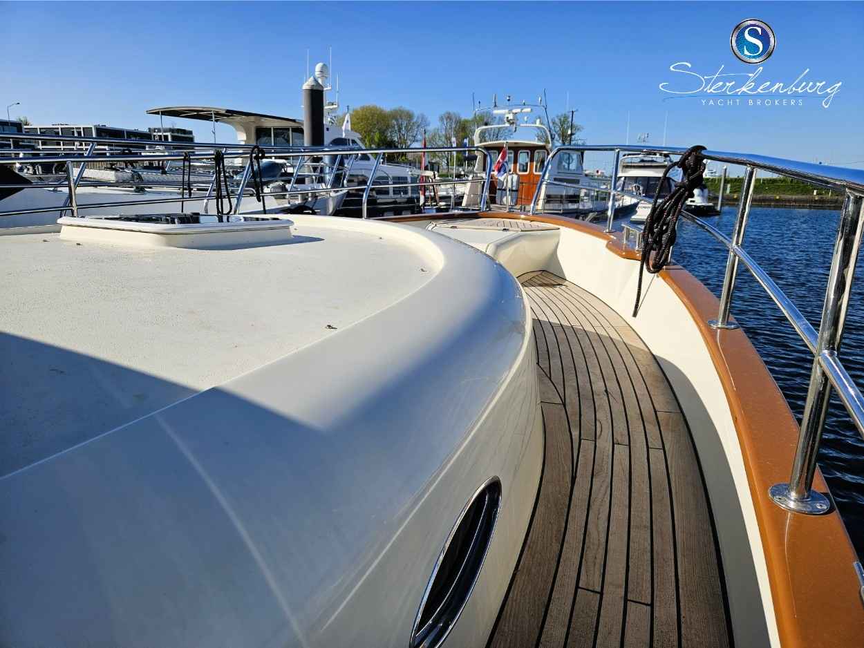 Motorboot Tuna 40 Cabrio
