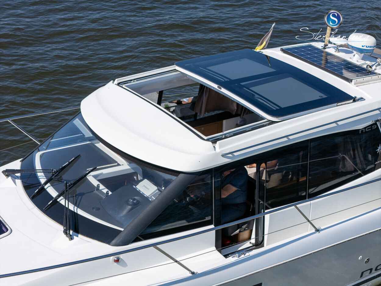 Motorboot Jeanneau NC 9