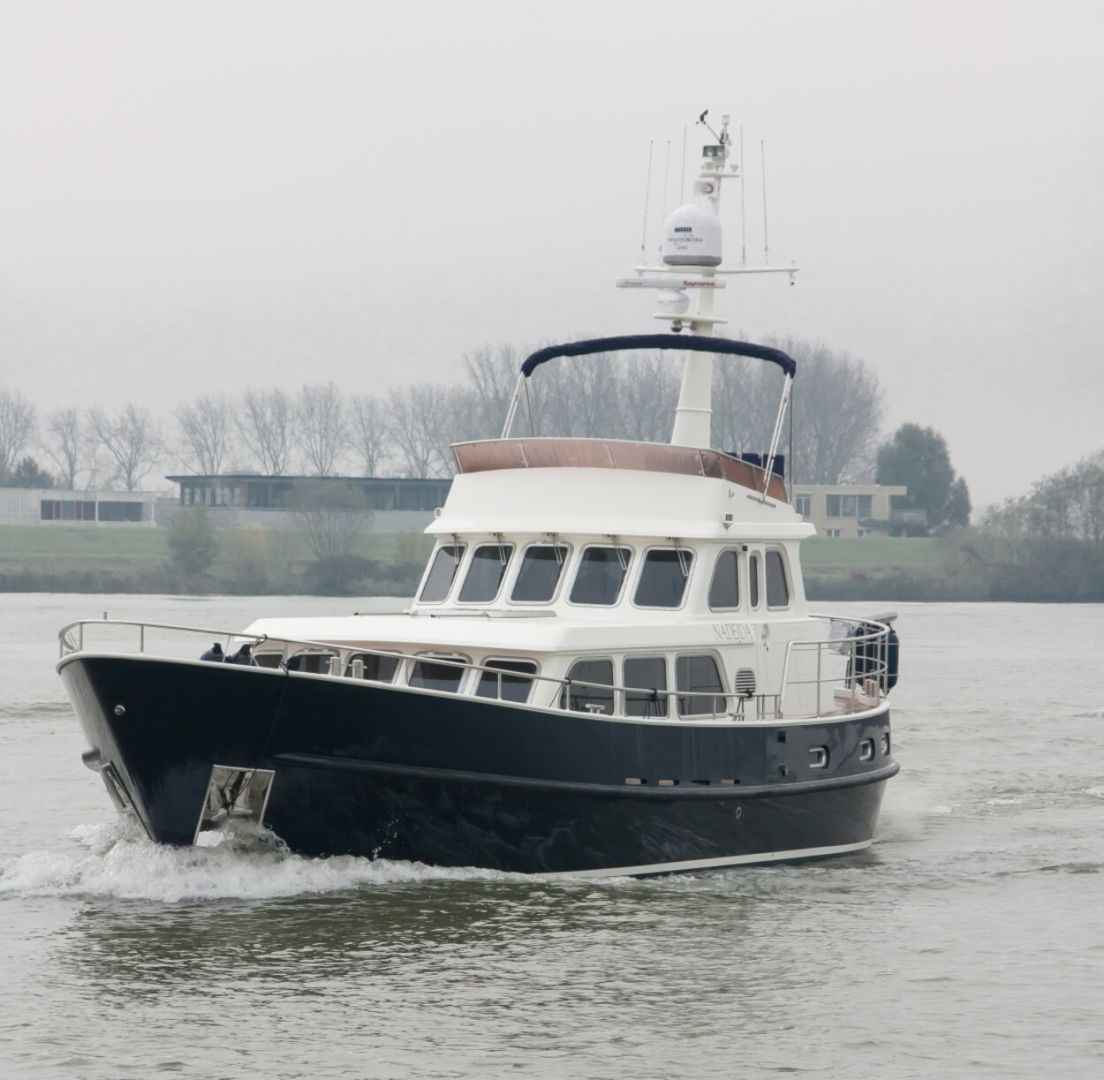 Motorboot Alm Almkotter 17.60 fly