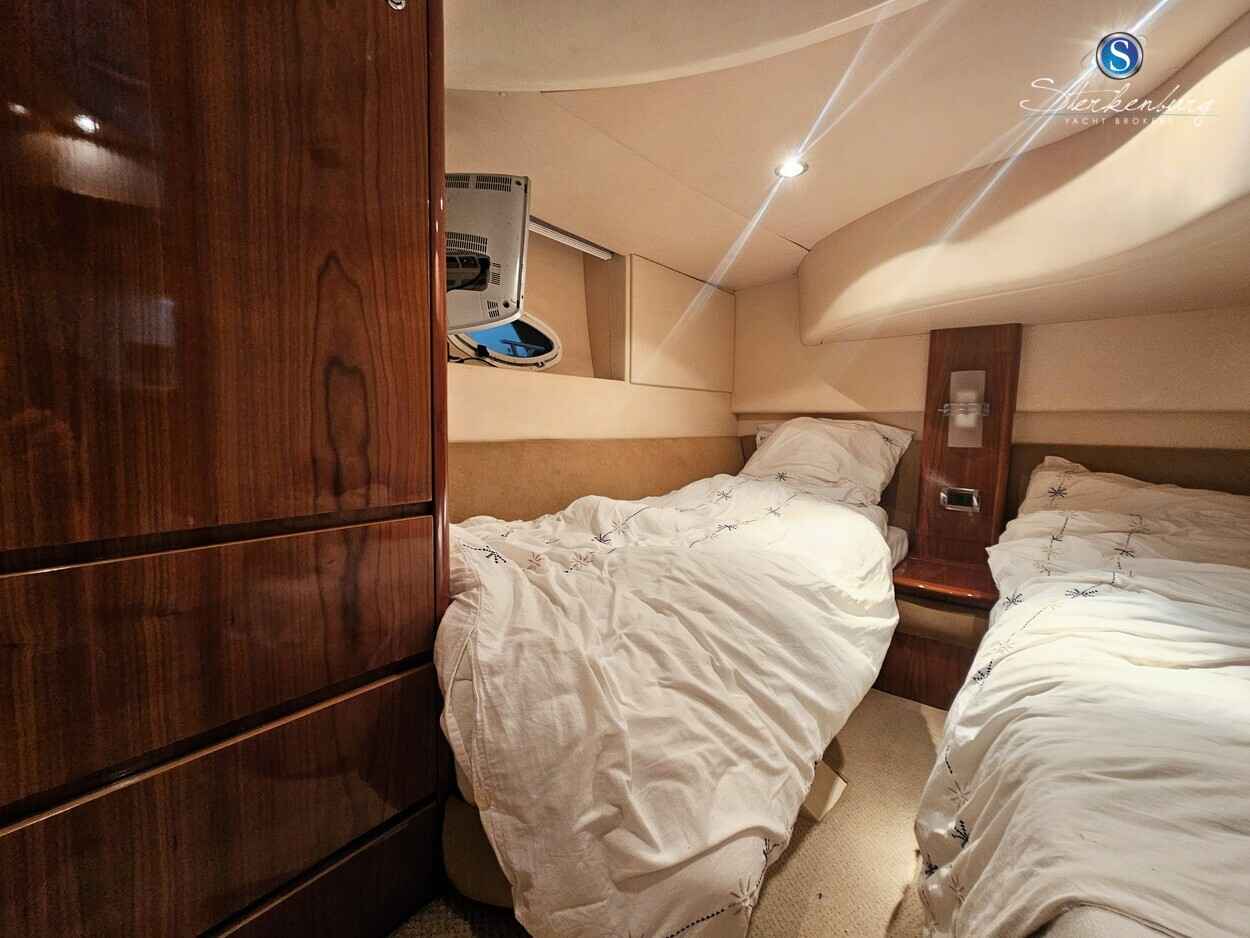 Motorboot Azimut 42