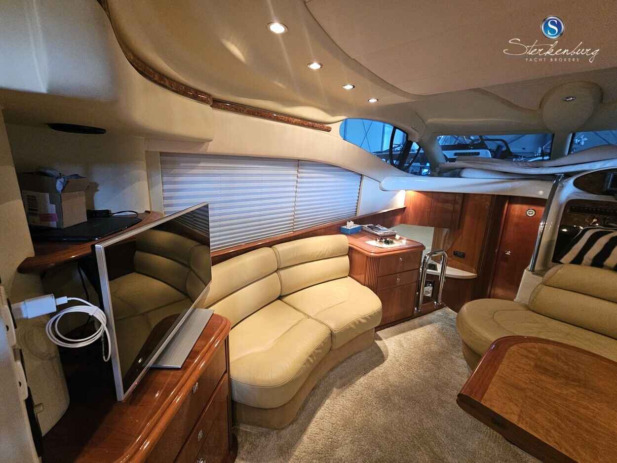 Motorboot Azimut 42