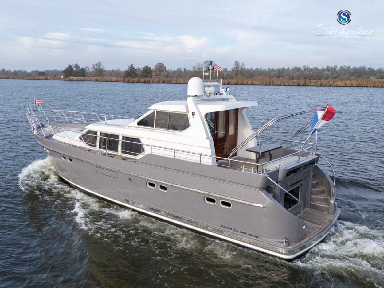 Motorboot Pacific 155 Allure
