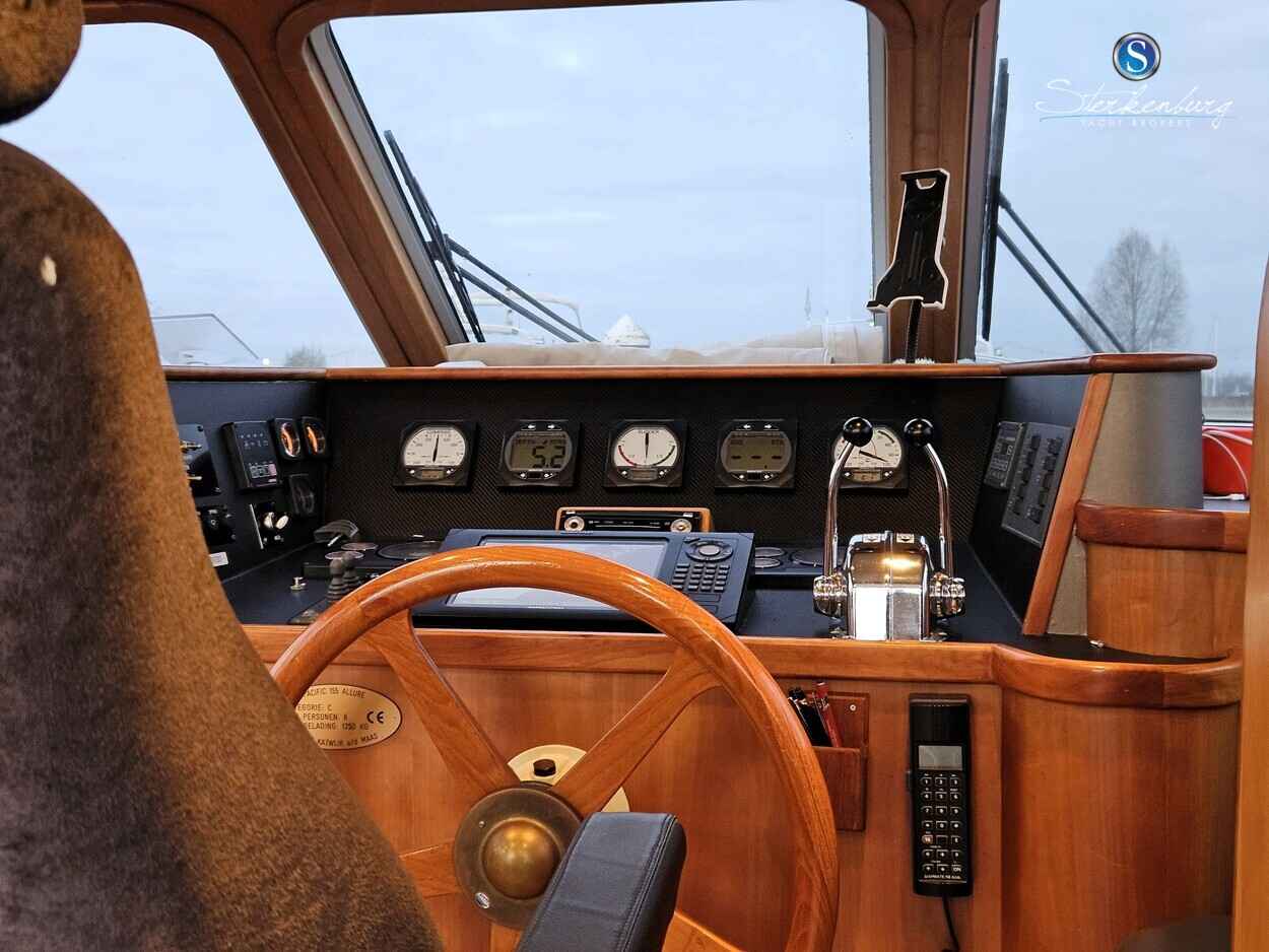 Motorboot Pacific 155 Allure