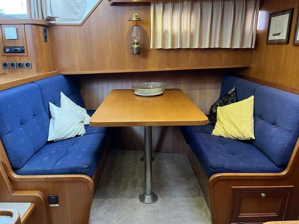 Motorboot Blauwe Hand Trawler 1400