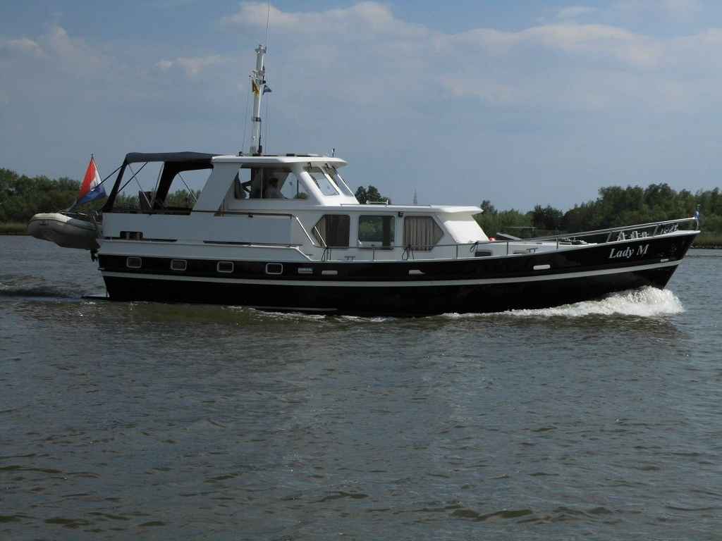 Motorboot Blauwe Hand Trawler 1400