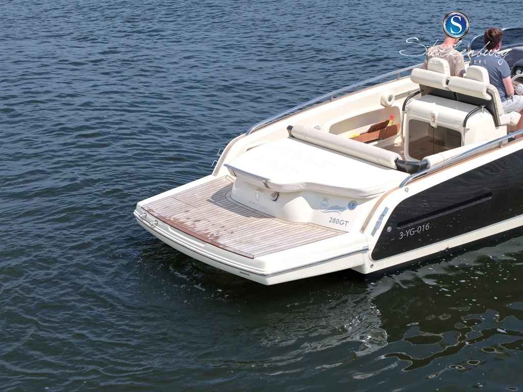 Motorboot Invictus 280 GT