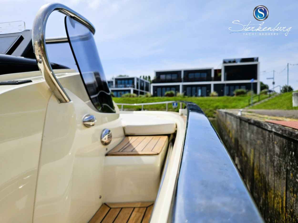 Motorboot Invictus 280 GT