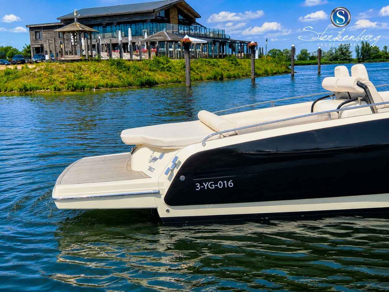 Motorboot Invictus 280 GT