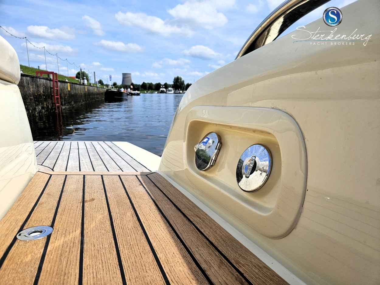 Motorboot Invictus 280 GT