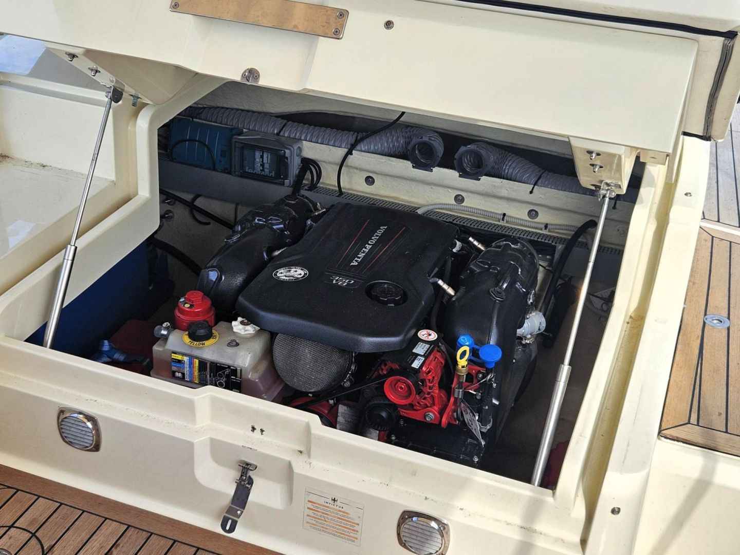 Motorboot Invictus 280 GT