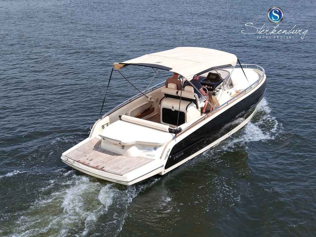 Motorboot Invictus 280 GT