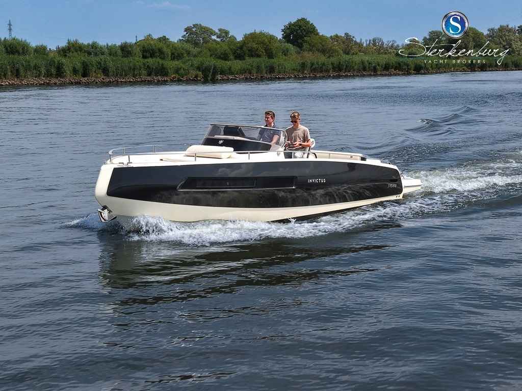 Motorboot Invictus 280 GT