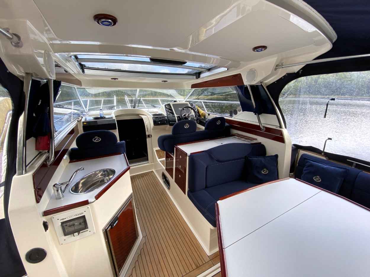 Motorboot Aquador 33 HT