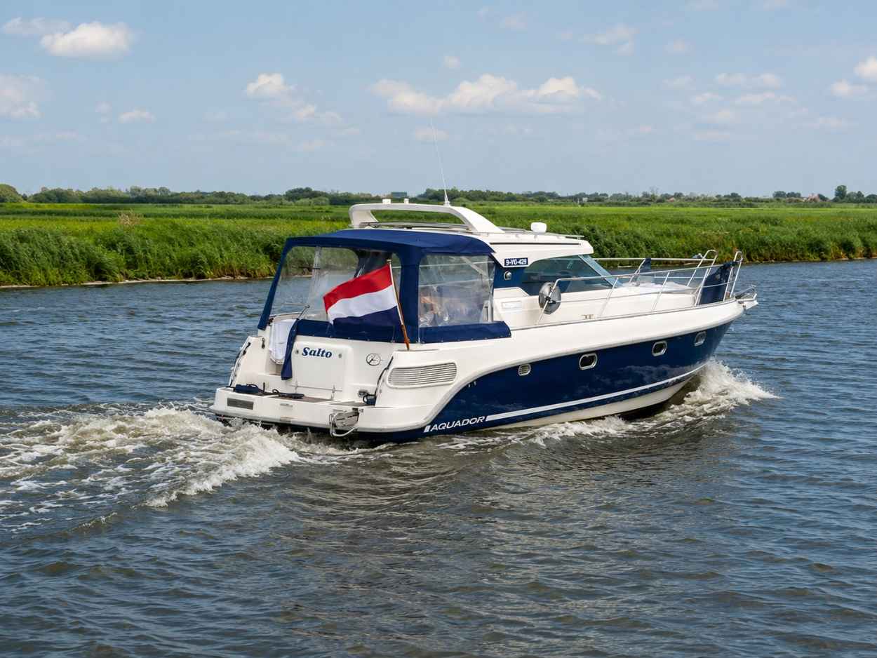 Motorboot Aquador 33 HT