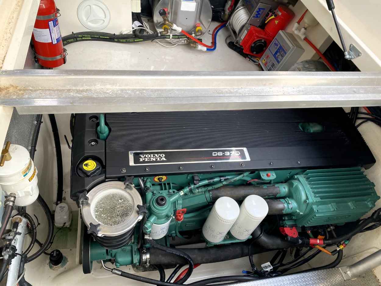 Motorboot Aquador 33 HT