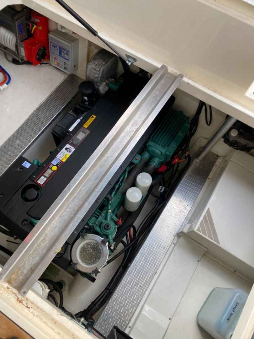 Motorboot Aquador 33 HT