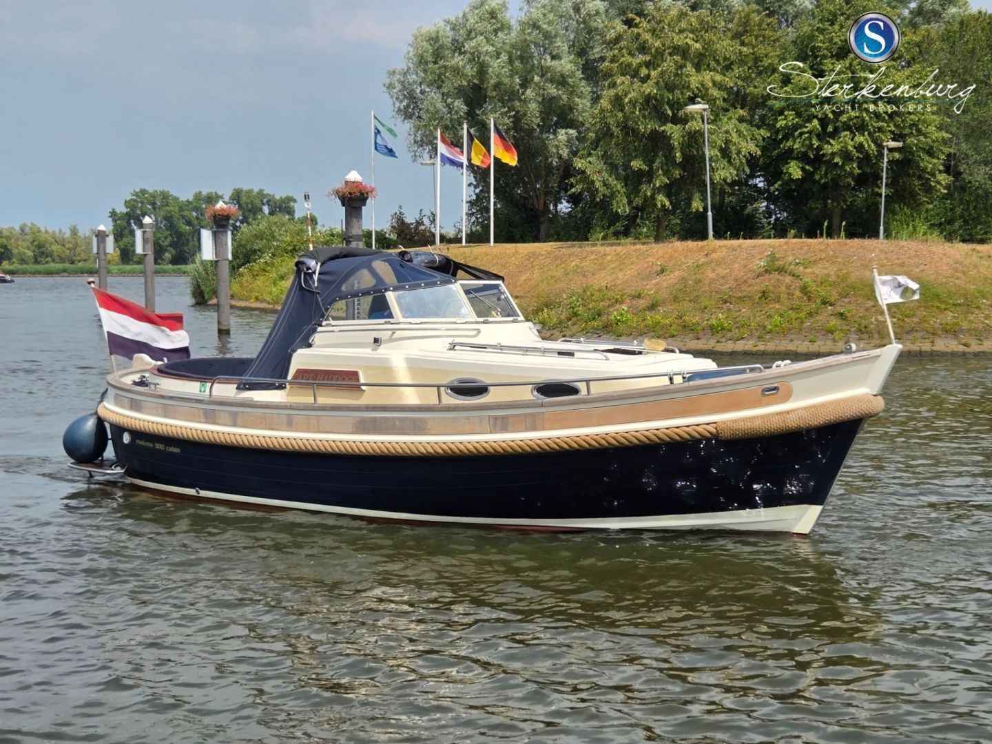 Motorboot Makma 900 Cabin