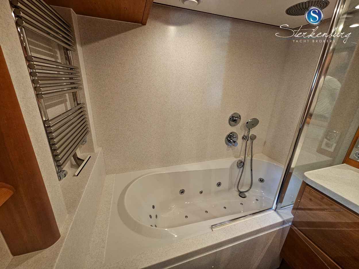 Motorboot Valk Continental II 2300 ALU-IPS