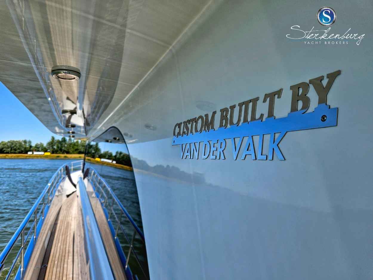 Motorboot Valk Continental II 2300 ALU-IPS