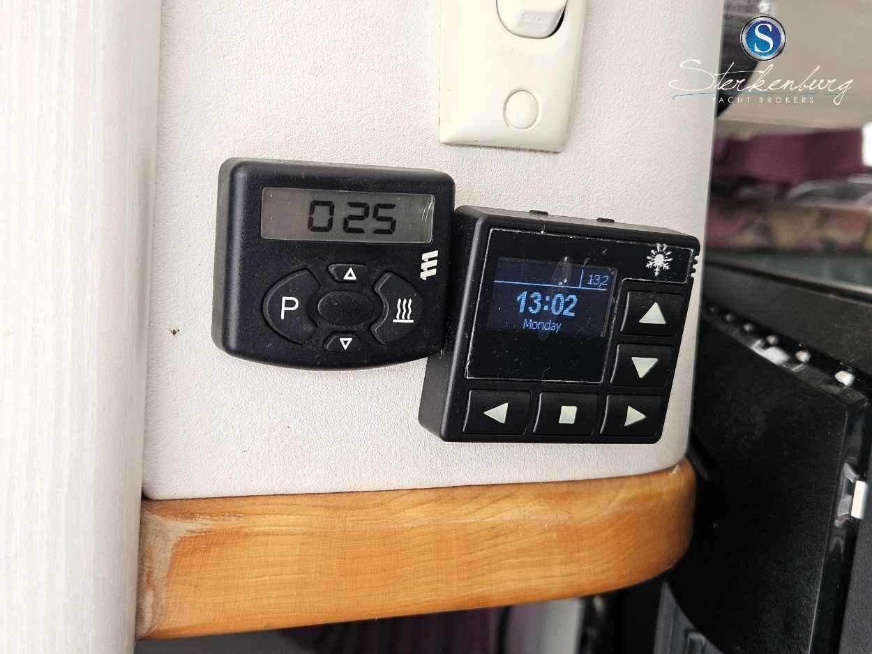 Motorboot Sealine F330 Statesman