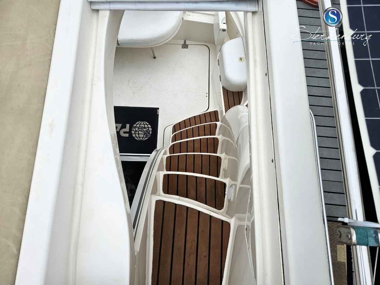 Motorboot Sealine F330 Statesman