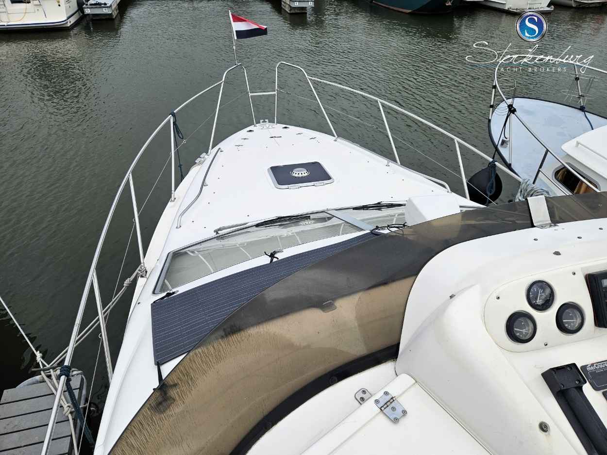 Motorboot Sealine F330 Statesman