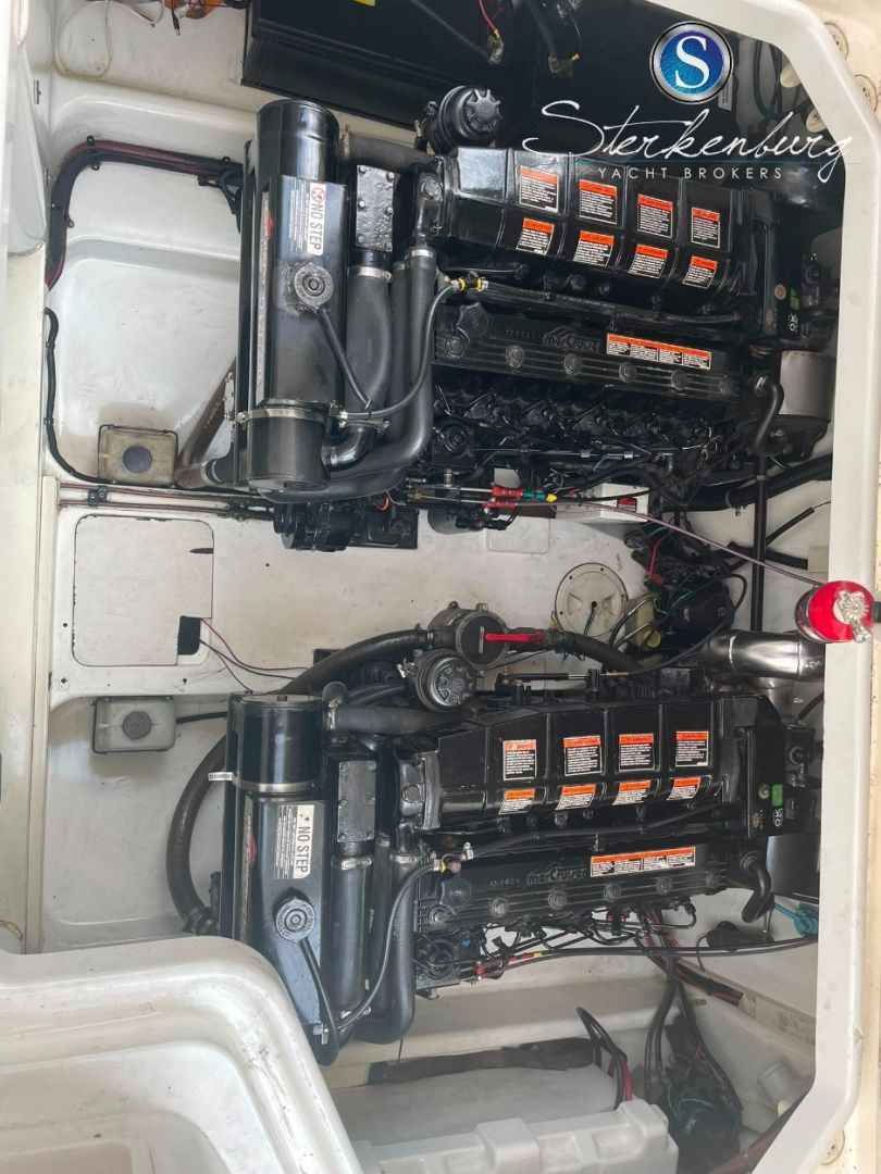 Motorboot Sealine F330 Statesman