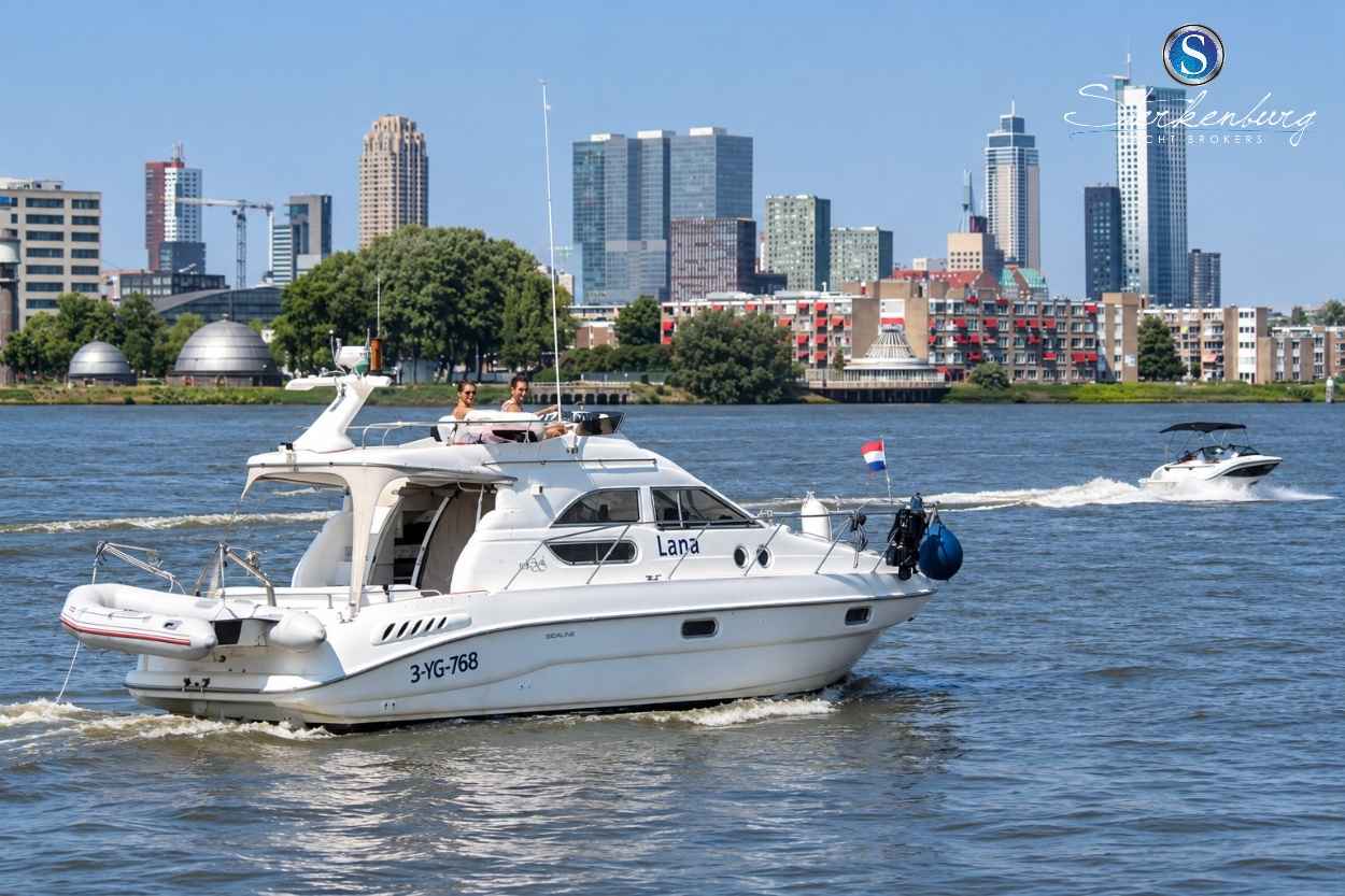 Motorboot Sealine F330 Statesman