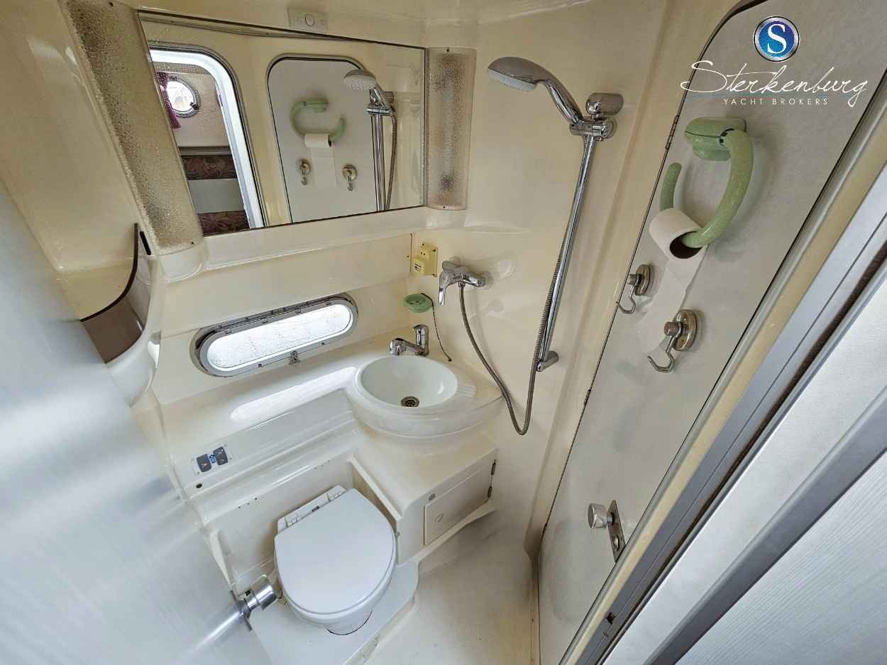 Motorboot Sealine F330 Statesman