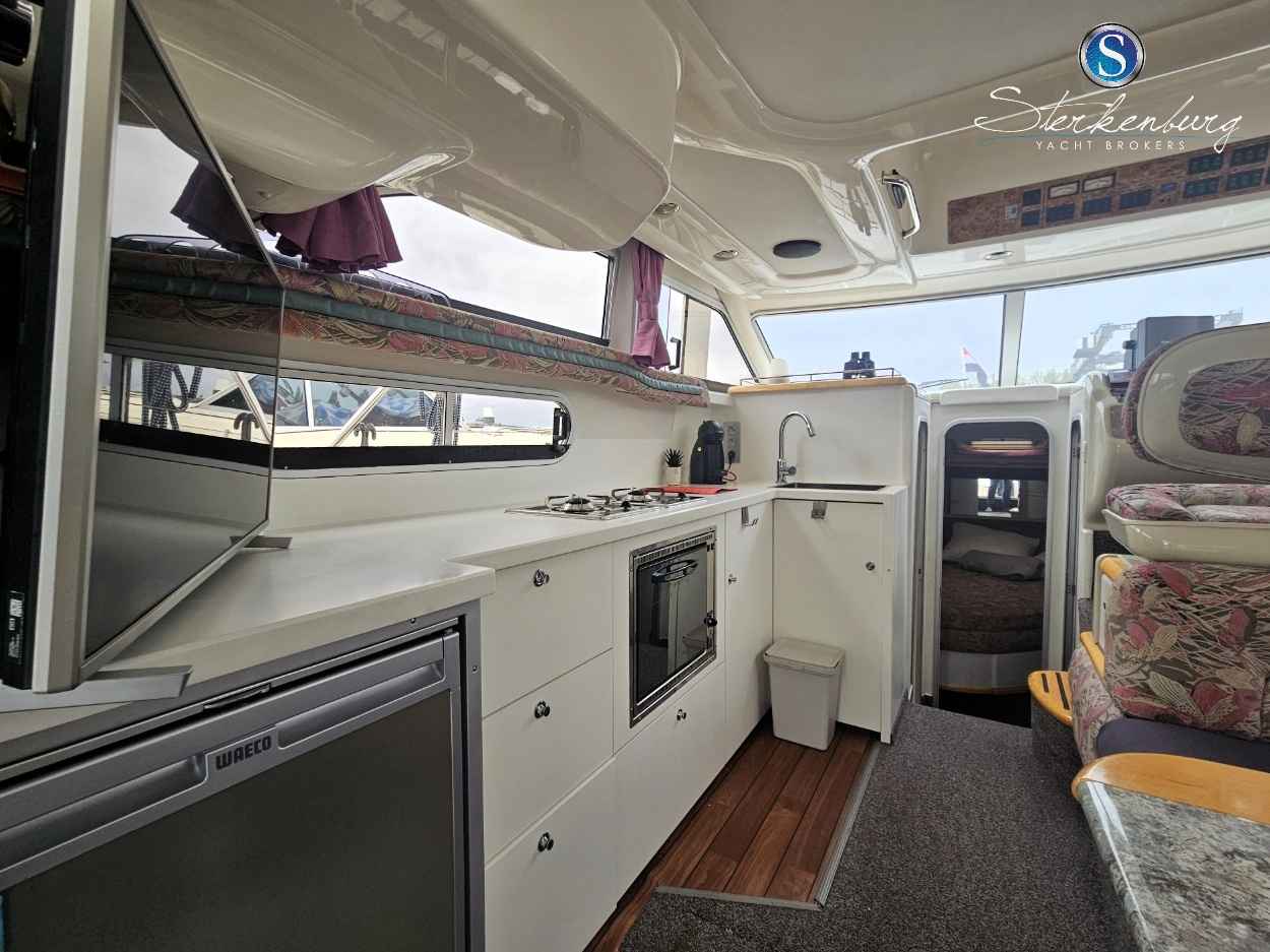 Motorboot Sealine F330 Statesman