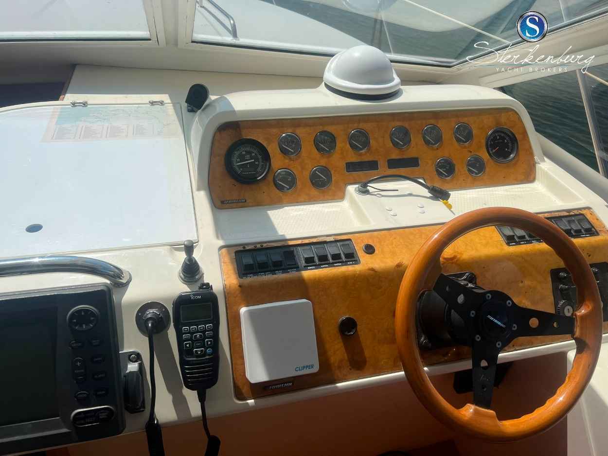 Motorboot Fairline 37 Corsica