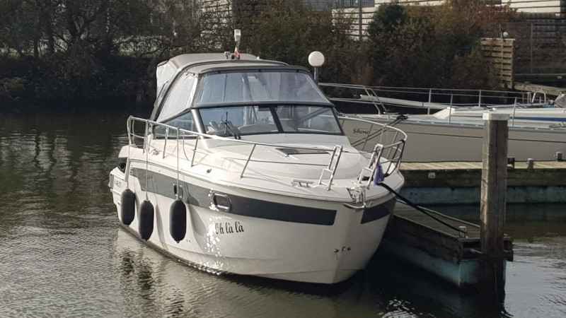 Motorboot Bavaria S30 Open