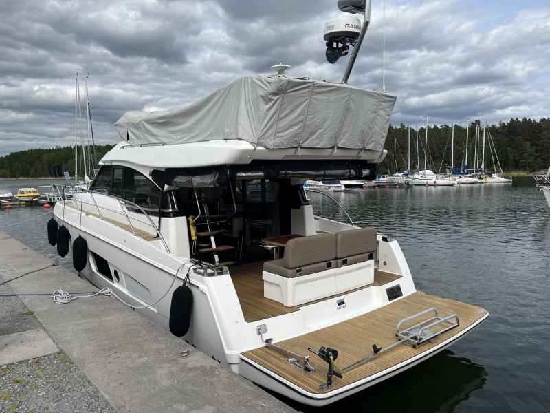 Motorboot Bavaria Viertes 420 Fly