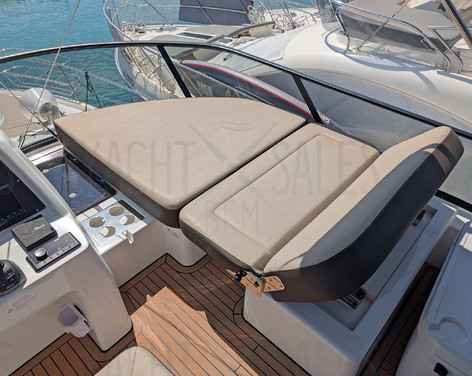 Motorboot Bavaria Virtess 420 Fly