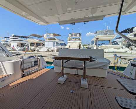 Motorboot Bavaria Virtess 420 Fly