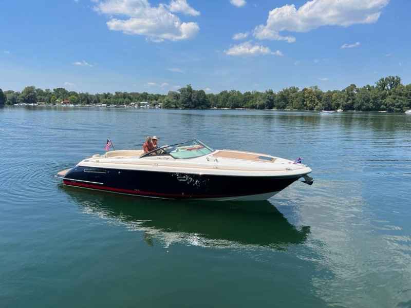 Motorboot Chris Craft Corsair 36