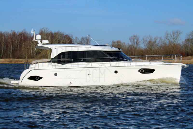 Motorboot Cranchi Zaffiro 34
