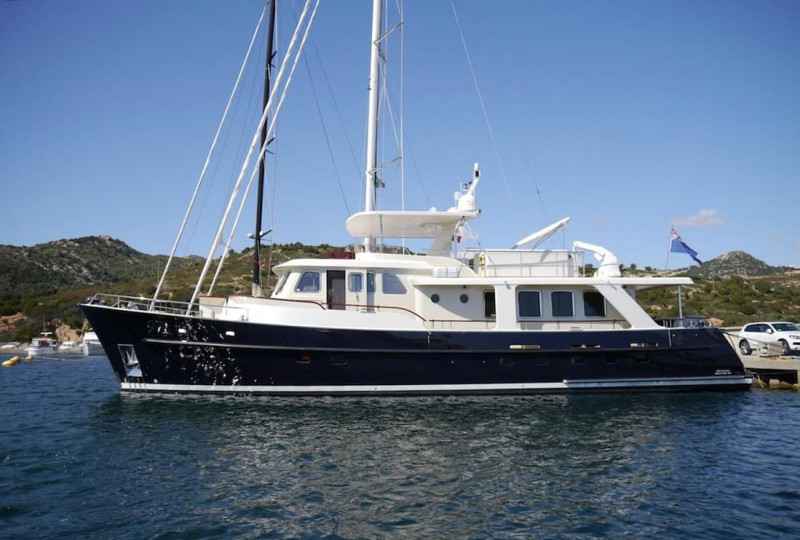 Motorboot de Alm Delfino 72