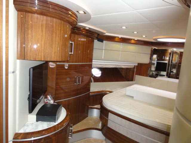Motorboot Dominator 86 S