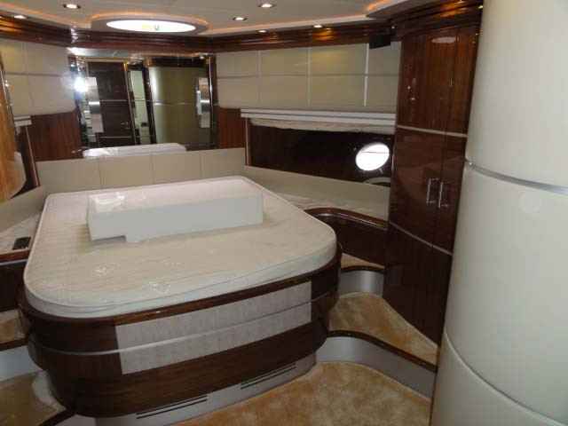 Motorboot Dominator 86 S
